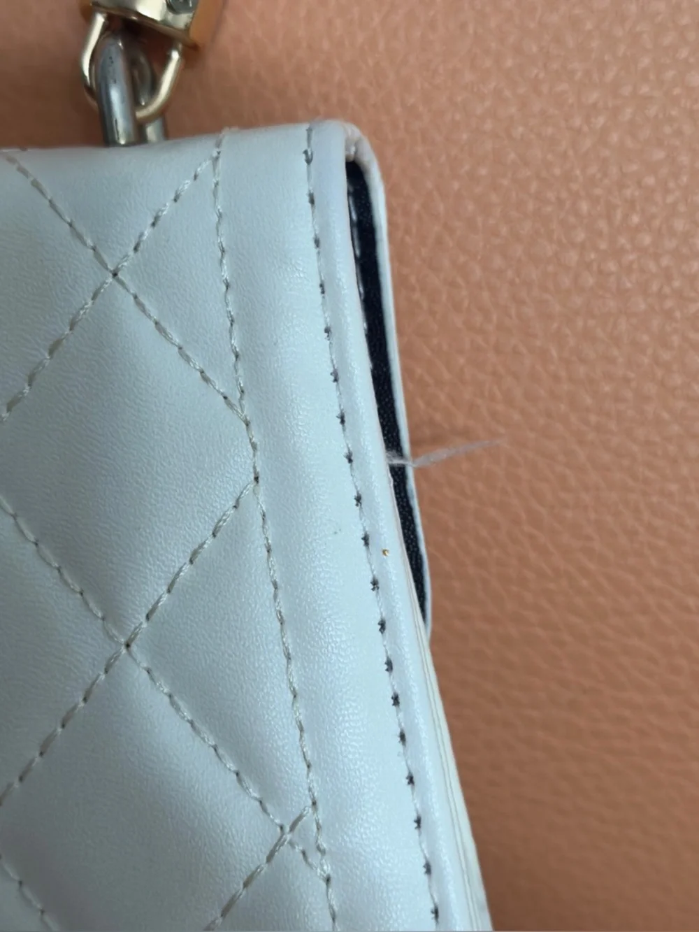 2for$8 Black & White Quilted Top-Handle Women's Bag / Clutch with Gold Hardware - Picture 4 of 9